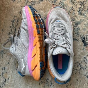 Hoka Gaviota 4 Women’s Size 8